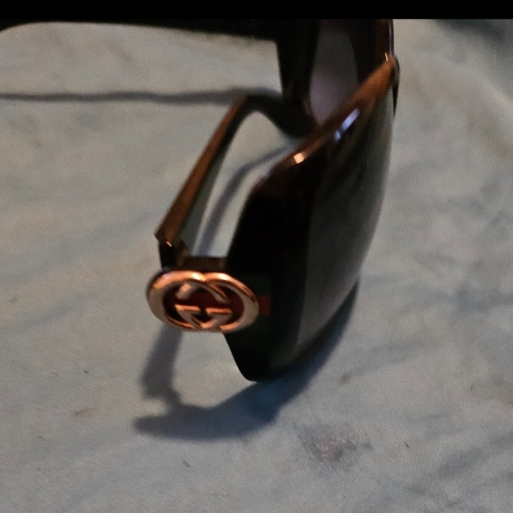Authentic gucci sunglasses - Picture 2 of 7